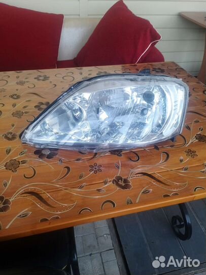 Передняя левая фара renault logan
