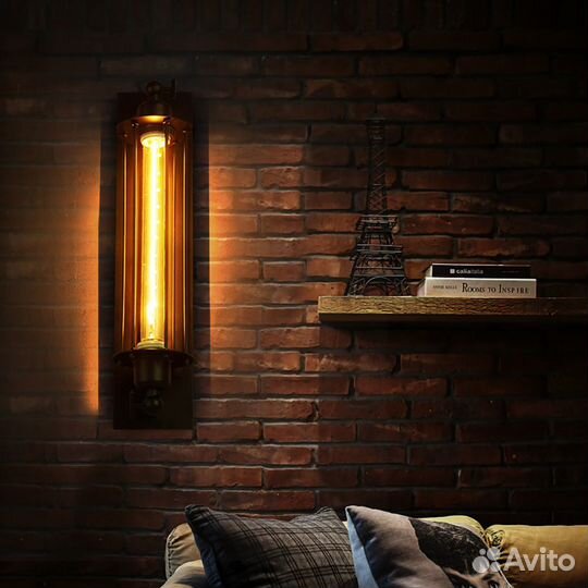 Лампа настенная