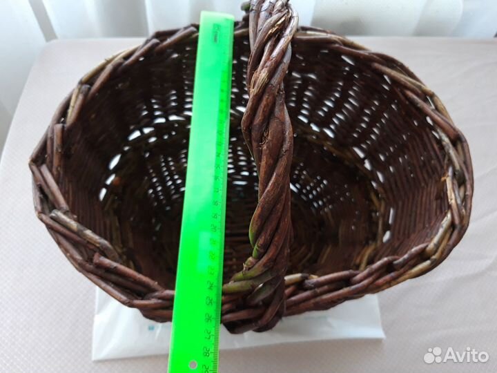 Корзина плетеная