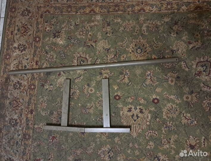 Турник настенный метал