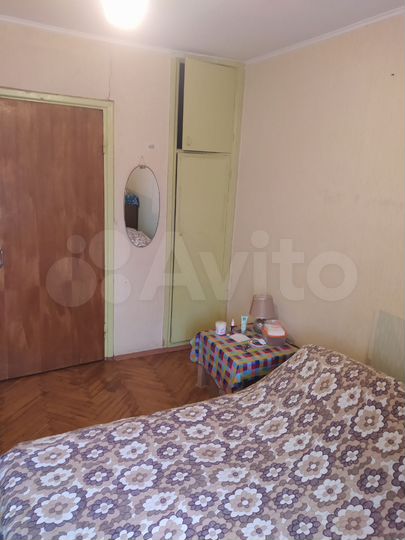 Комната 10 м² в 2-к., 11/12 эт.