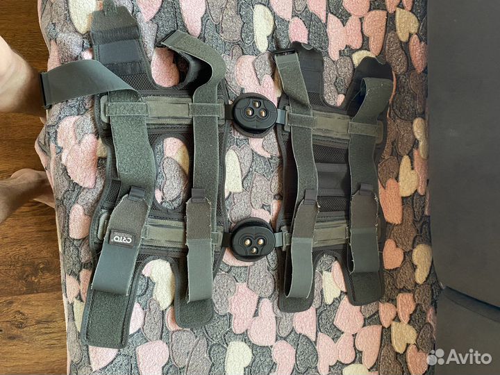 Ортез на коленный сустав