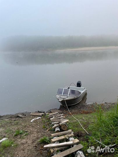 Продам лодку с мотором
