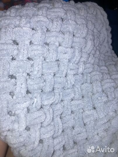 Мягкий и плюшевый плед ручной вязки 120 x 65