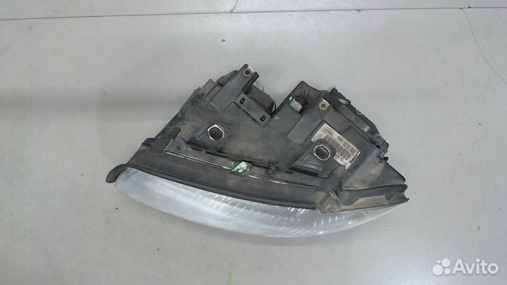 Фара (передняя) Audi A4 (B6), 2001