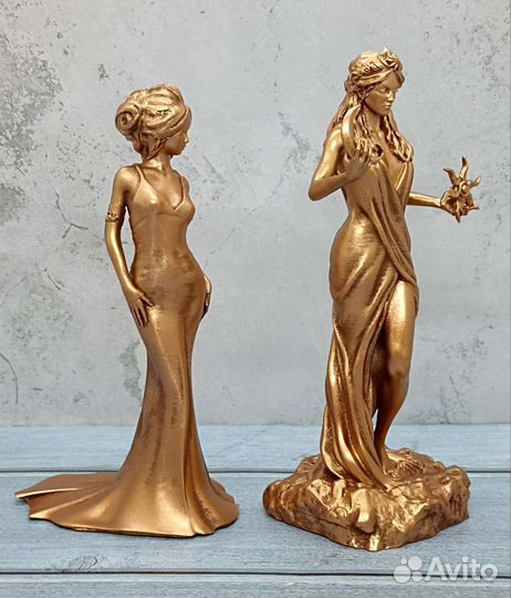 Статуэтка девушки под бронзу