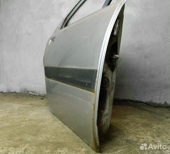 Дверь задняя правая Ford Fiesta 4