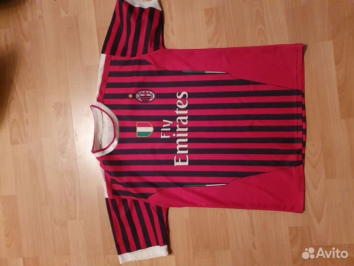 Футбольная форма ретро милан