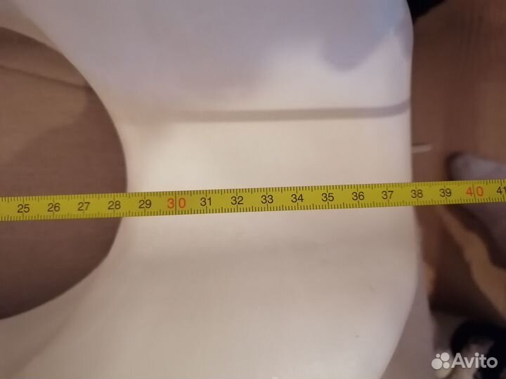 Насадка на унитаз для инвалидов и пожилых людей