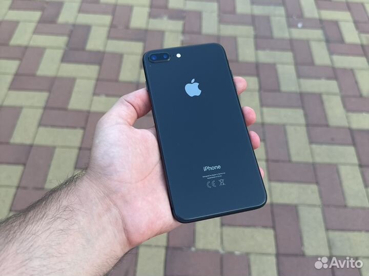 iPhone 8 plus 64gb