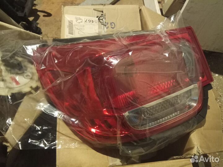 Новый фонарь задний левый Chevrolet Malibu