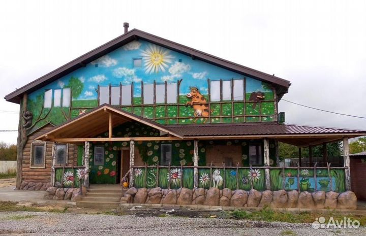 Бармен официант