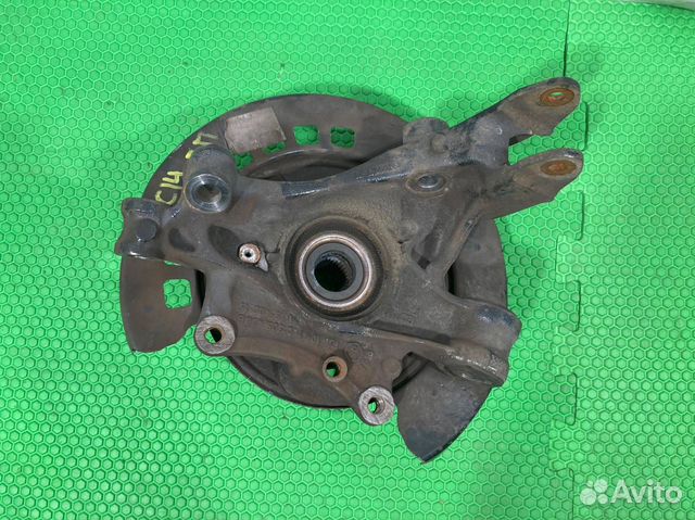 Кулак поворотный задний правый Volkswagen Touareg