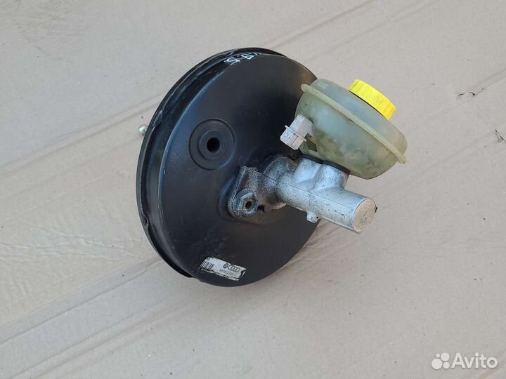 Вакуум тормозной Audi A4 B5 Volkswagen