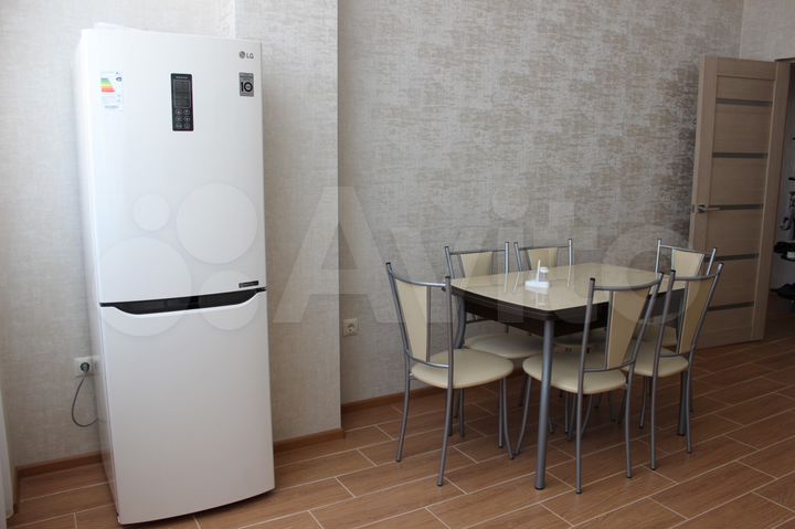 2-к. квартира, 76 м², 1/4 эт.