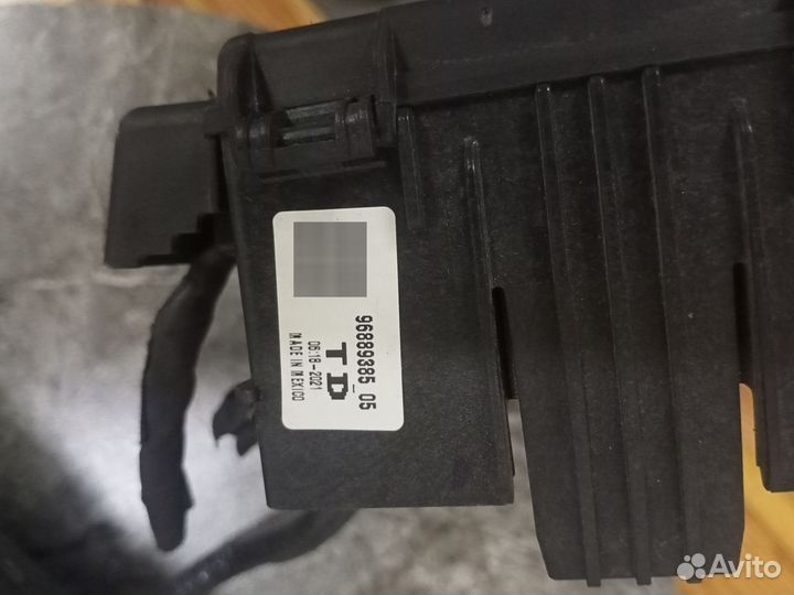 Блок предохранителей Шевроле Круз