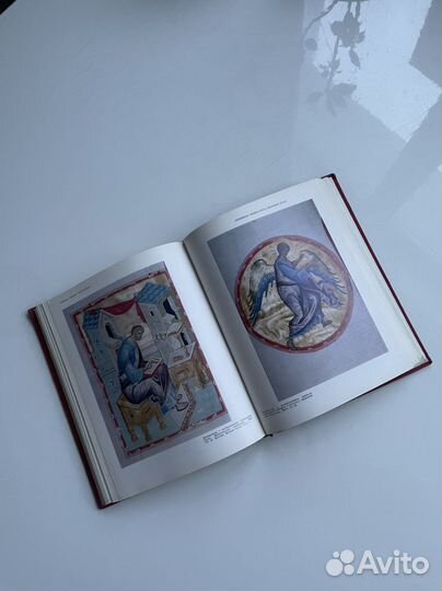 Книга про искусство и иконы