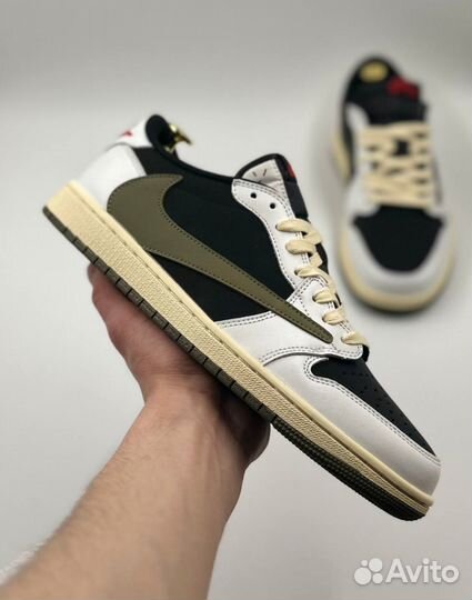 Мужские кроссовки Nike Air Jordan 1 Low & Travis S