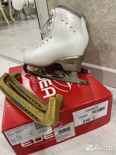 Коньки Edea Chorus на лезвиях Coronation Ace 24