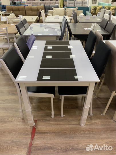 Кухонный стол