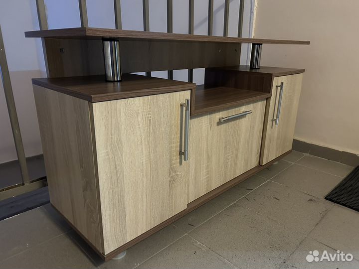 Тумба под телевизор