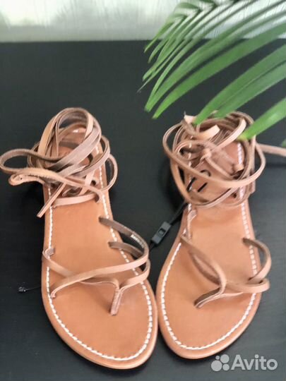 Сндалии Zara в греческом стиле