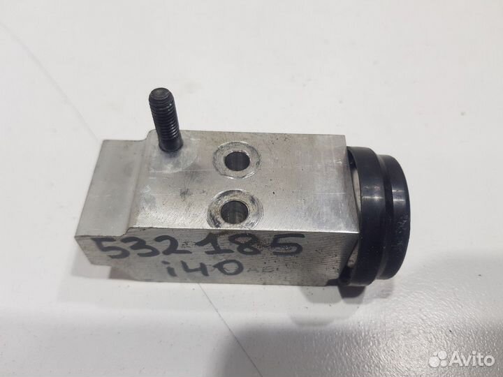 Клапан кондиционера (Hyundai i40)