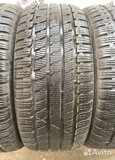 Kumho I'Zen KW31 245/45 R19 102R