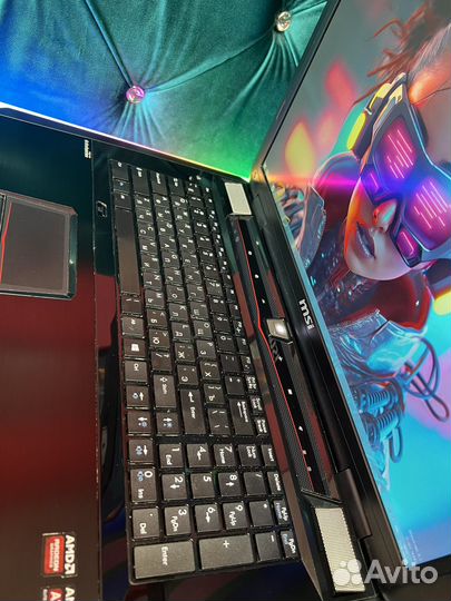 Игровой MSI Destroyer 17,3 AMD Dadeon FHD 16GB