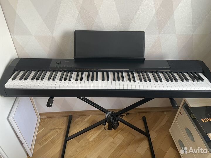Цифровое пианино Casio CDP 130 + стул