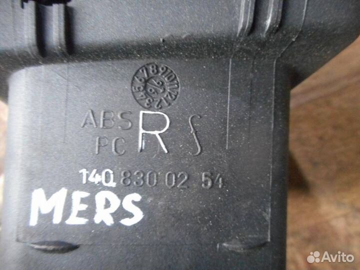 Дефлектор воздушный правый Mercedes Benz W140 199