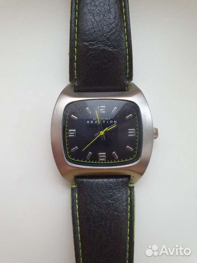 Часы Kenneth Cole Reaction