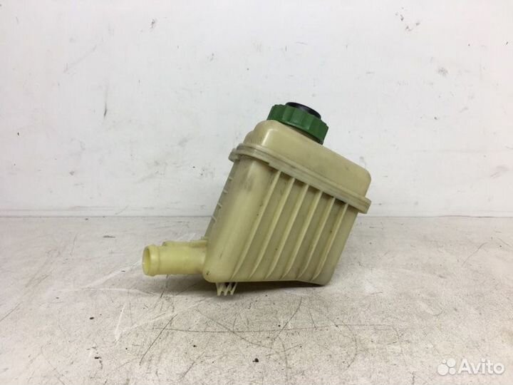 Бачок гидроусилителя Volkswagen Touareg 2 NF 3.0