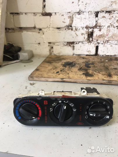 Блок управления печкой Ford Mondeo 2 1993-2000