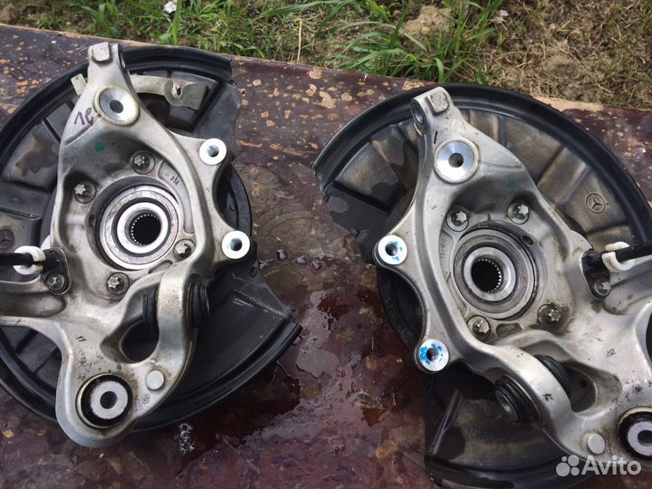 Mercedes e class w 212 супорт задний практически н