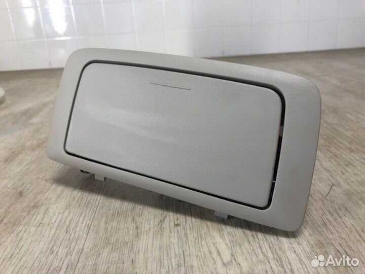 Очечник передний Mitsubishi Outlander Xl CW 2007