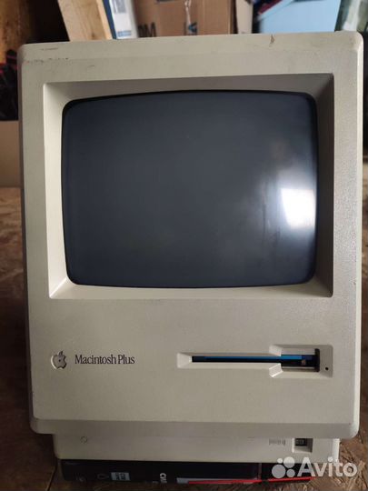 Apple Macintosh Plus 1Mb модель M0001