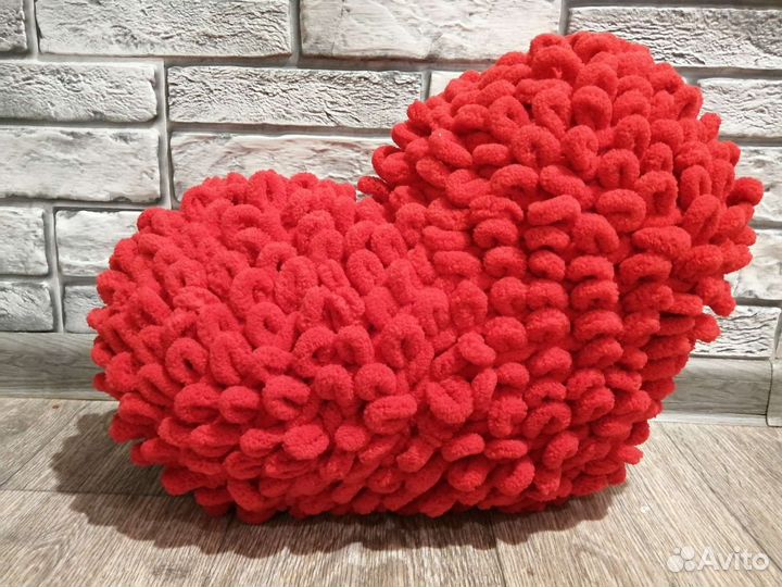 Плюшевое подушка - сердечко