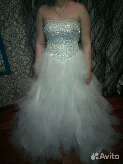 Свабебные платье