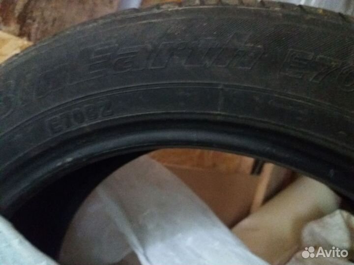 Yokohama BluEarth E70BZ 215/55 R17