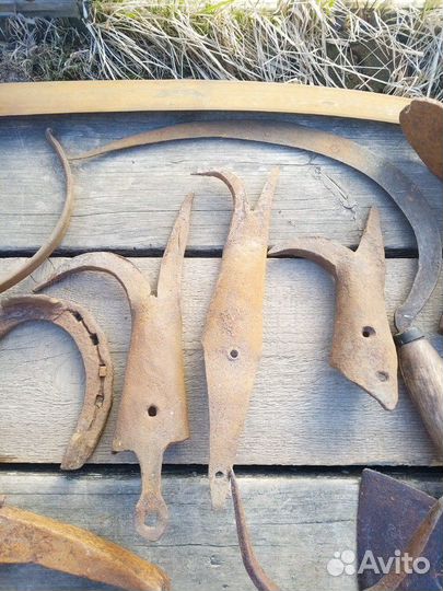 Старинный инструмент