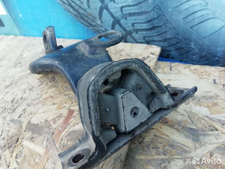 Кронштейн кпп левая дэу матиз daewoo matiz