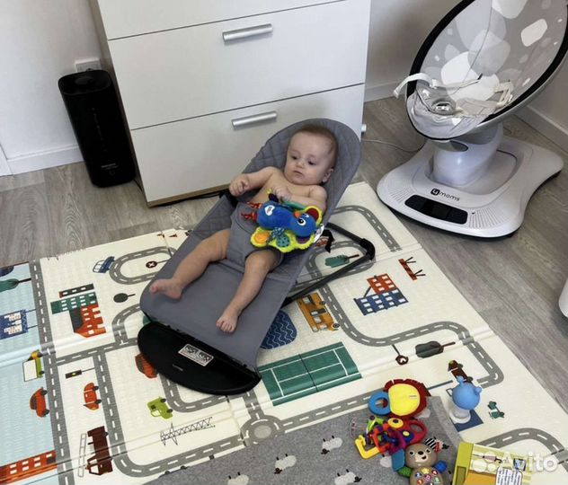 Шезлонг для новорожденного