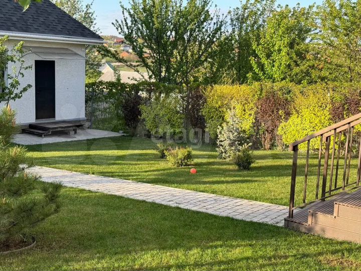 Коттедж 255 м² на участке 8 сот.