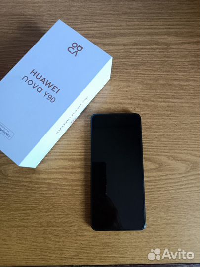 Смартфон Huawei nova Y90