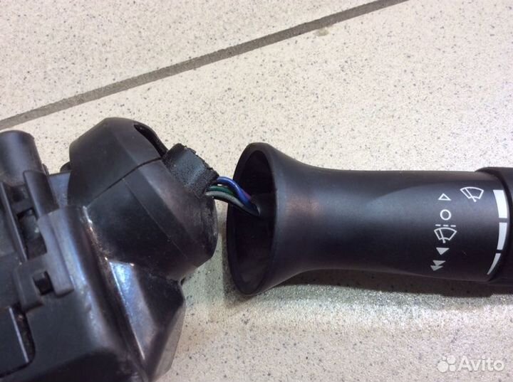 Переключатель стеклоочистителей Toyota Highlander