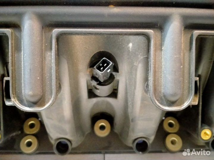 Коллектор впускной Bmw 523I Левый Руль