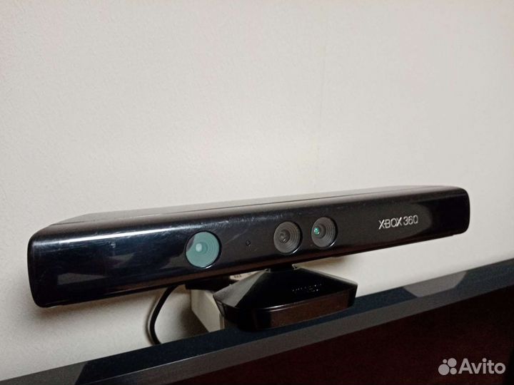Xbox 360 slim 250gb kinect