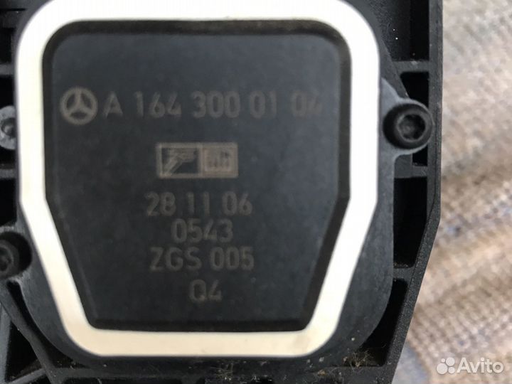 Педаль газа Мерседес мл 164