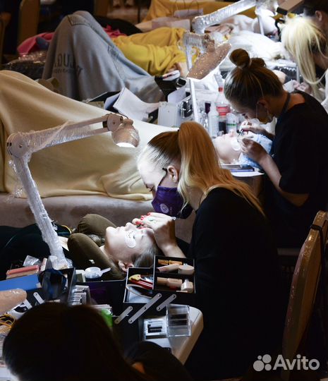 Наращивание ресниц модель